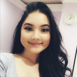 Meet your Posher, Nina